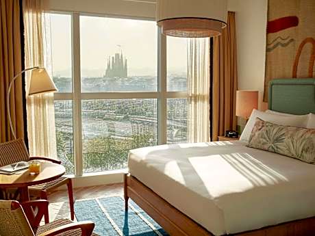 Roomy View
