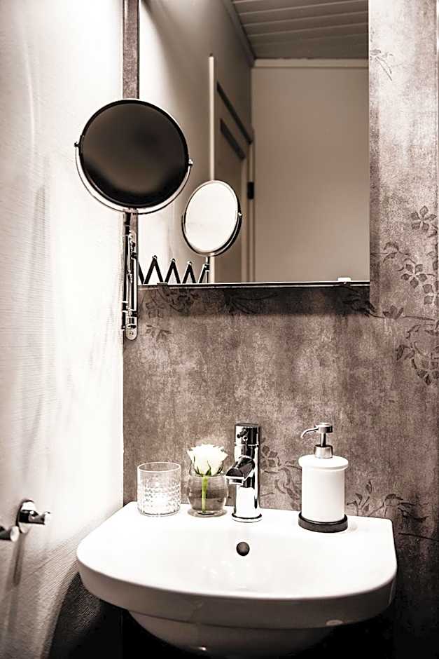 Fjærland Fjordstove Hotell - Huseby Hotelldrift AS