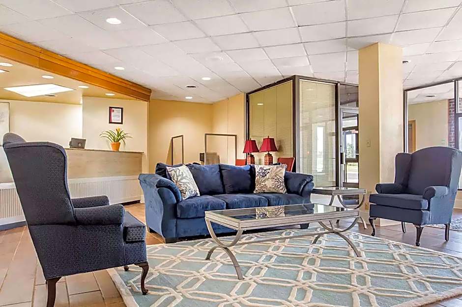 Ramada by Wyndham Santee I-95