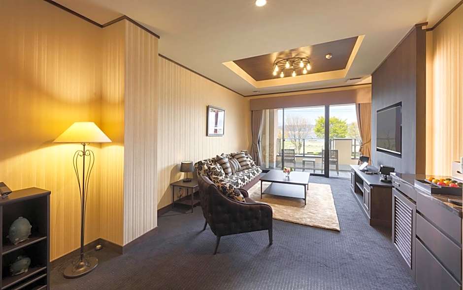 Katakura Silk Hotel