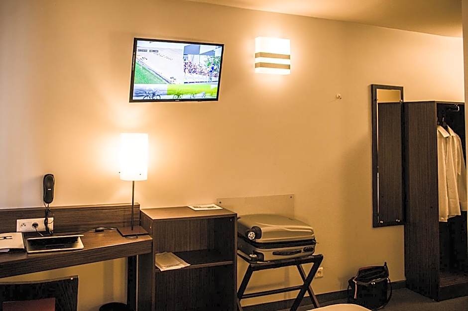 DC Hotel Charleroi Airport