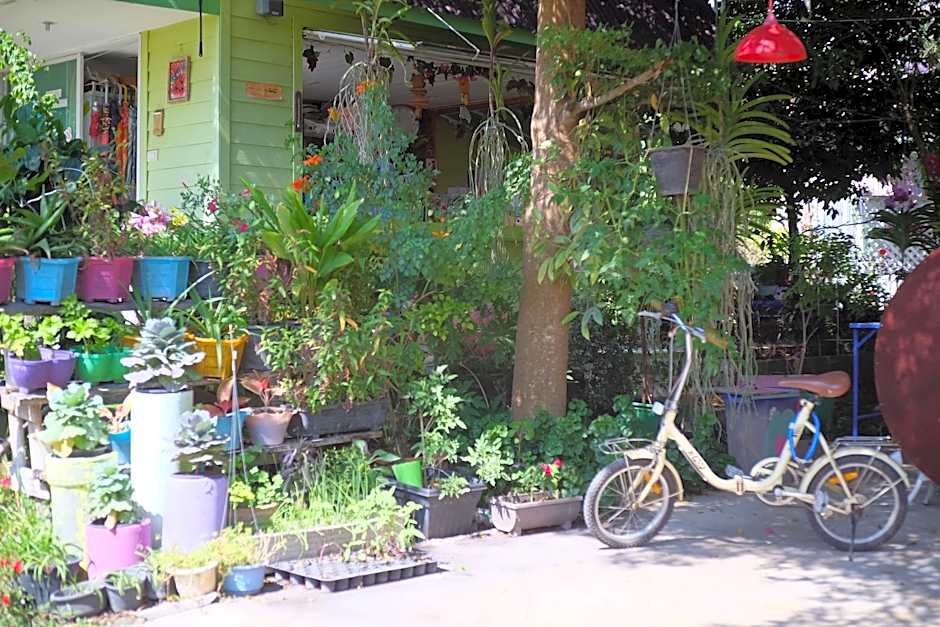 A Houses Homestay