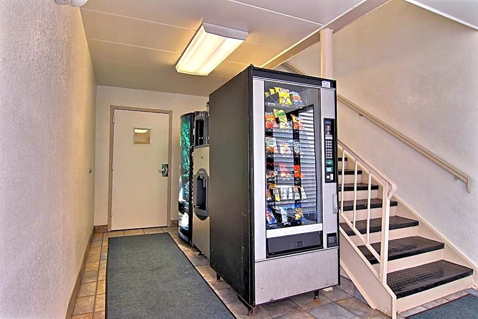 Motel 6-Merrillville, IN