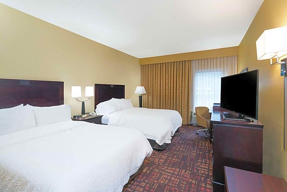Foto 1 daripada 3 — 2 Double Beds, Hearing Accessible