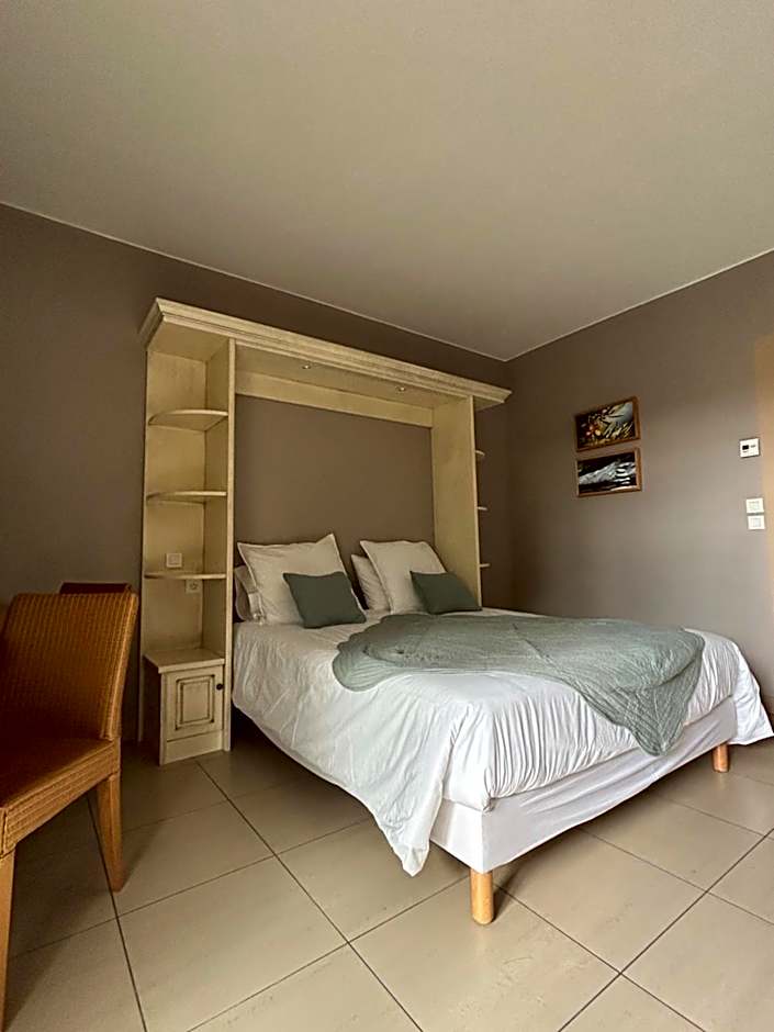 Suite Supérieure 40 m2 Domaine du Golf St Endreol, 1 à 4 personnes