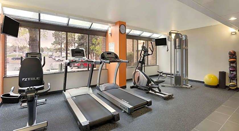 Super 8 by Wyndham Westminster Denver North