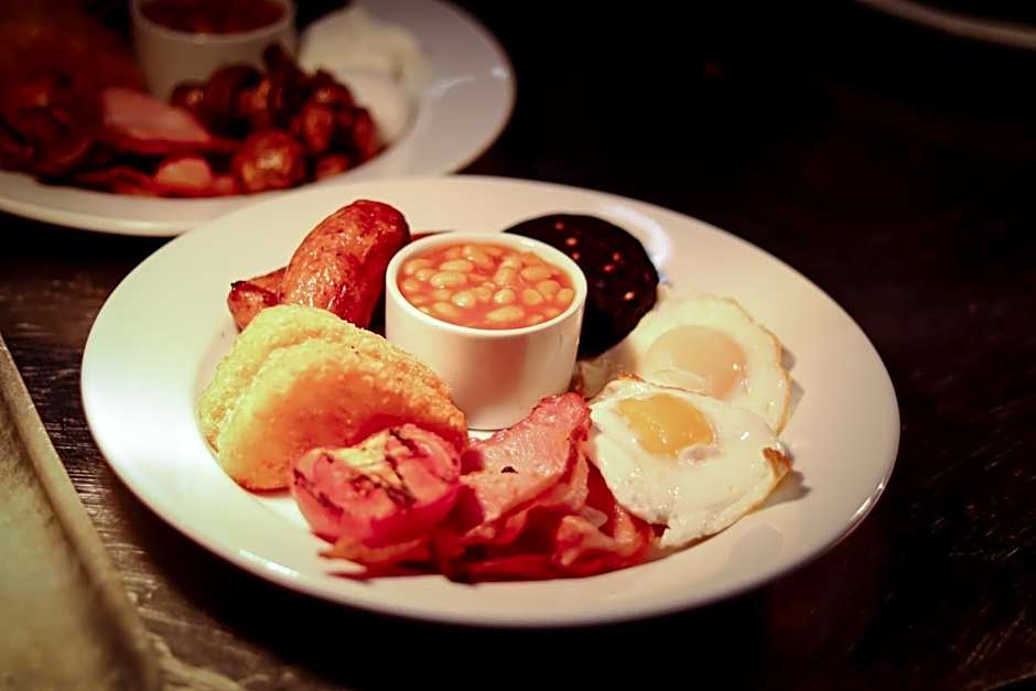 Thames Riviera Hotel