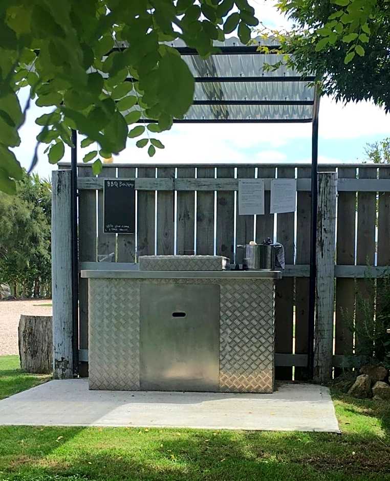 Collingwood Park Motel