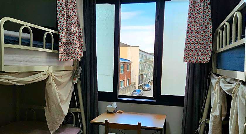 Aark House - Foreigners Only