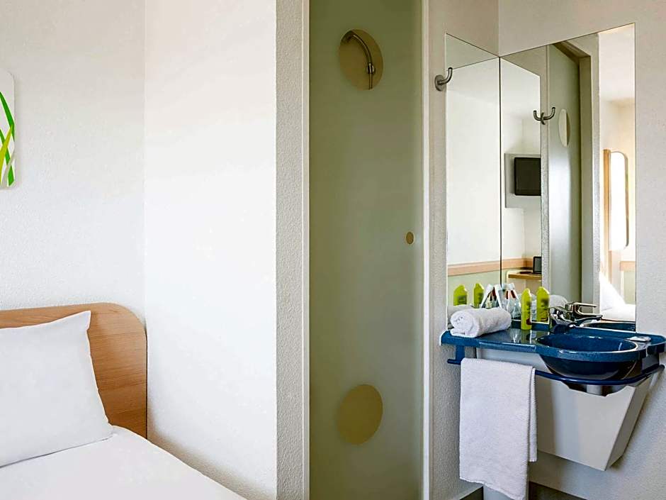 ibis budget Orly Chevilly Tram 7