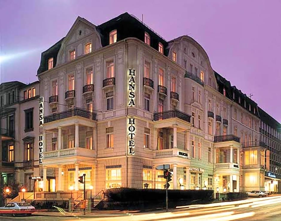 Star-Apart Hansa Hotel