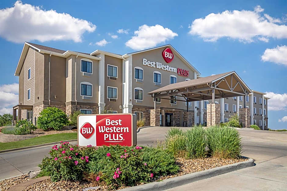 Best Western Plus Overland Inn