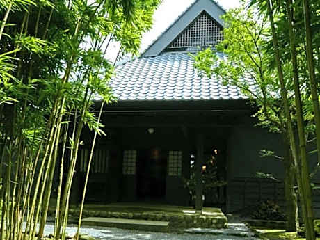 Tsukino Usagi Hotel