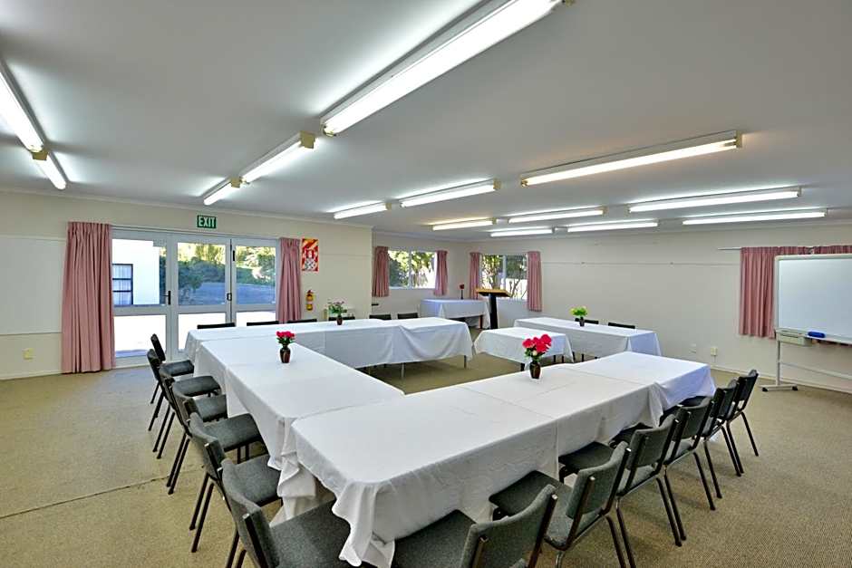 Manukau Hotel & Conference Centre