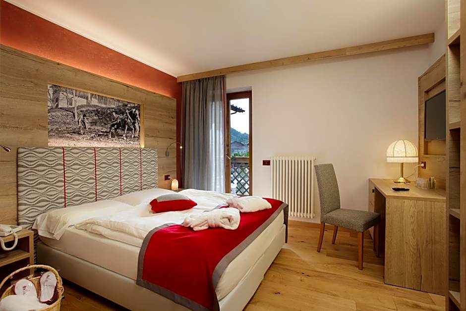 Tevini Dolomites Charming Hotel