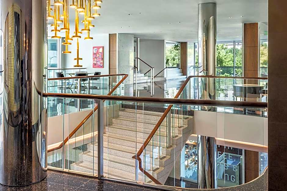 The Statler Dallas, Curio Collection By Hilton