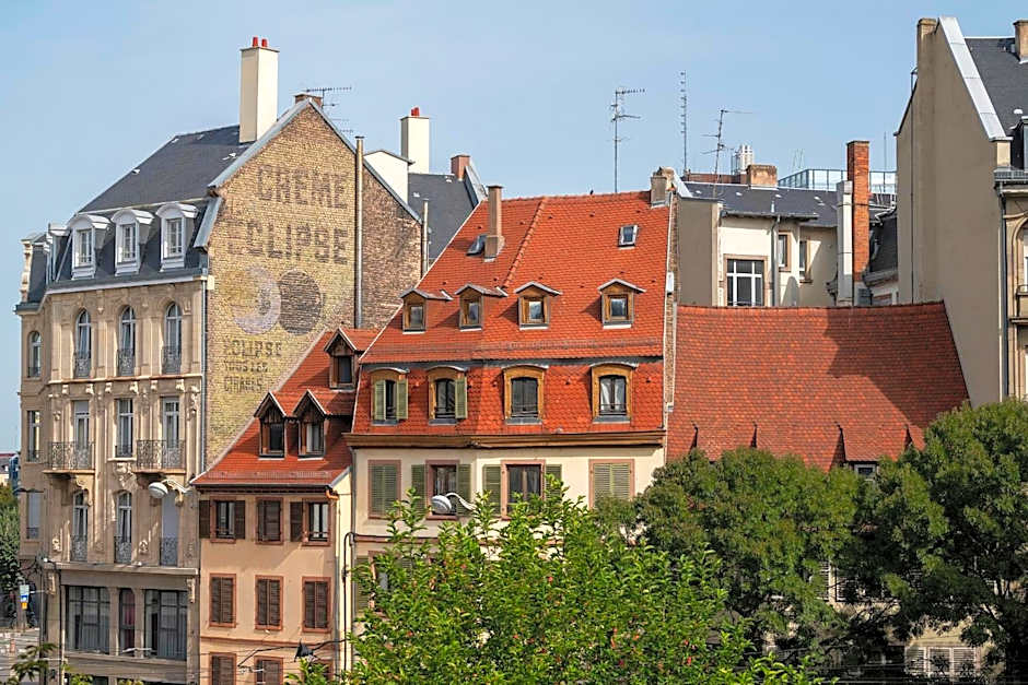 Hôtel de l'Europe by HappyCulture