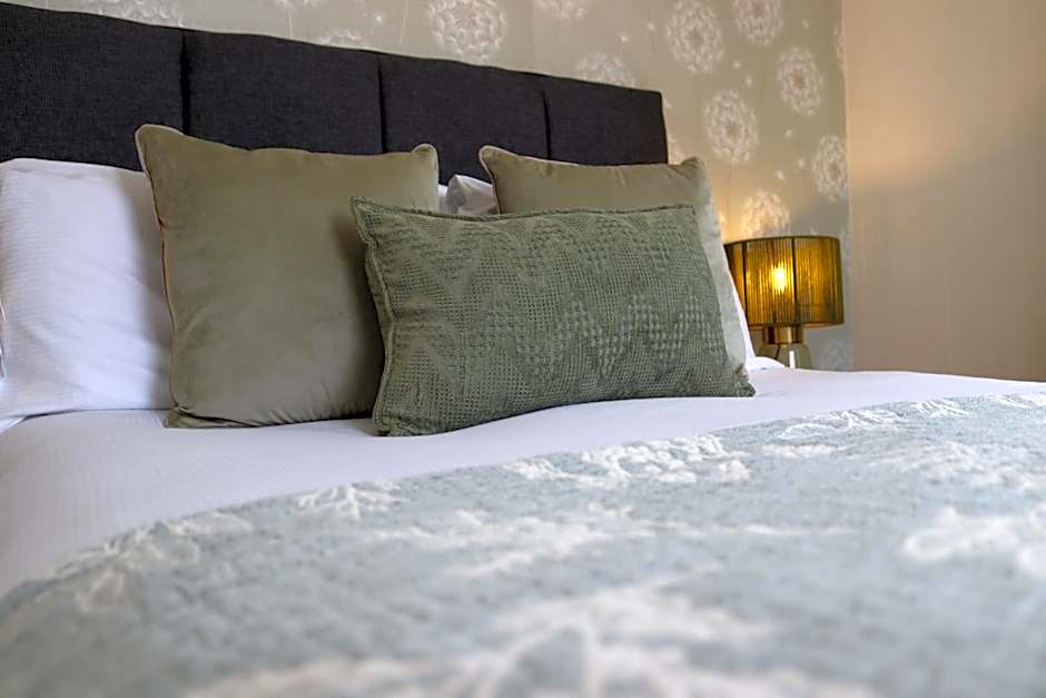 Orange Grove Hotel & Gardens