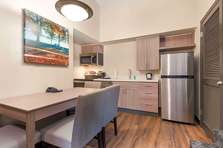 Best Western Fishkill Inn & Suites