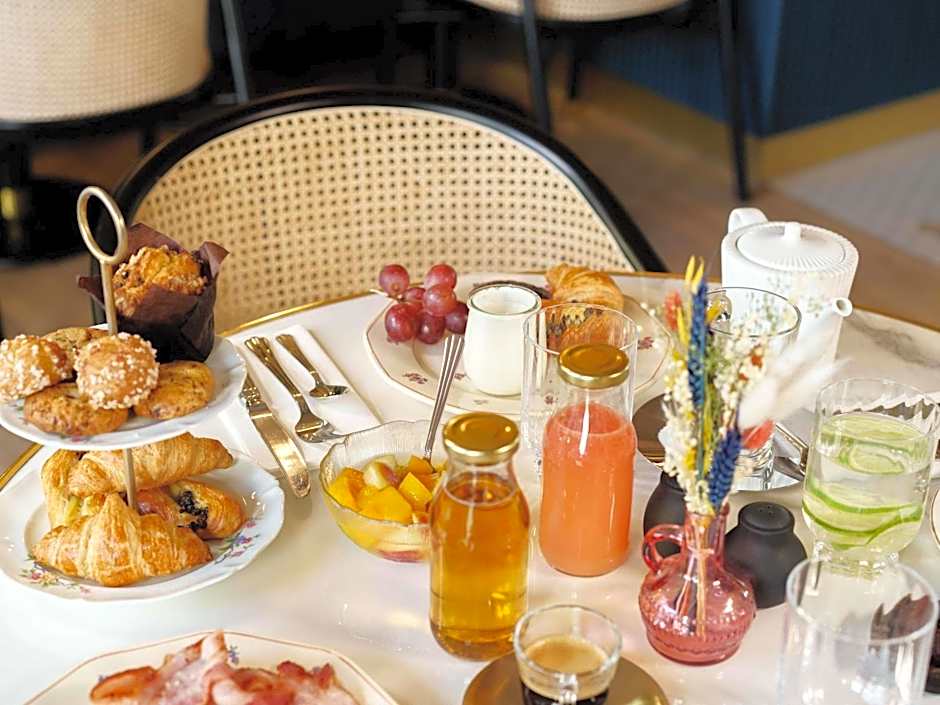 Square Lodge Hotel La Roche sur Yon - Handwritten Collection