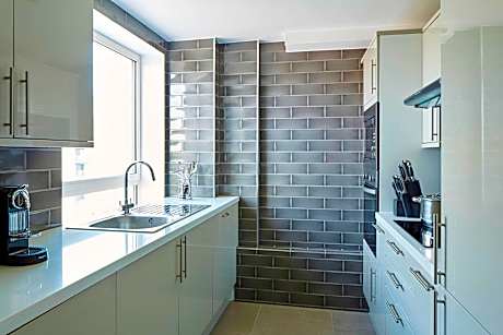 Presidential Apartment, 2 Bedrooms, Kitchen (2 Double Beds)