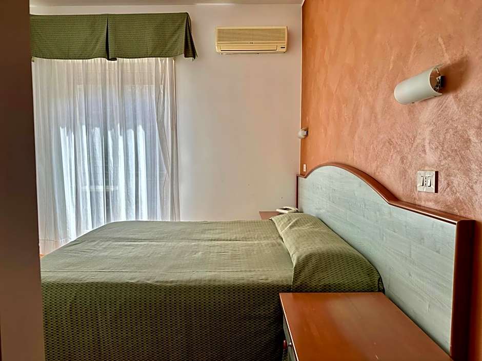 Hotel Soleado