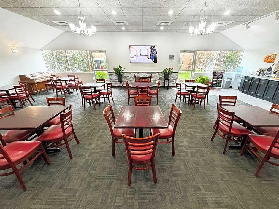 Econo Lodge Wausau - Rothschild