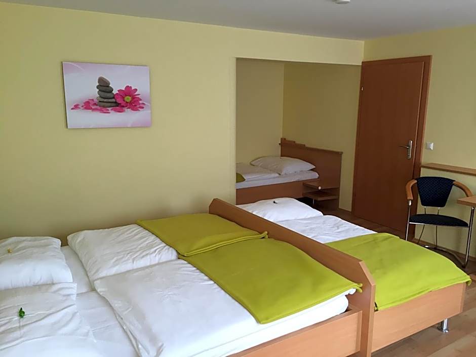 Hotel Highway - Bed & Breakfast