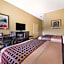 Best Western Bradbury Inn & Suites