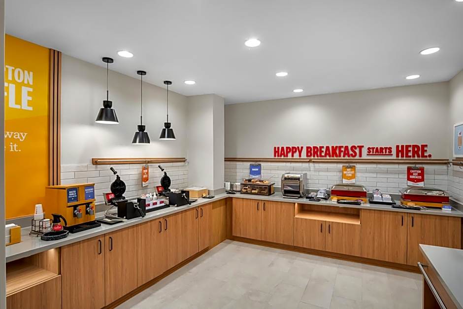 Hampton Inn by Hilton Addison Dallas
