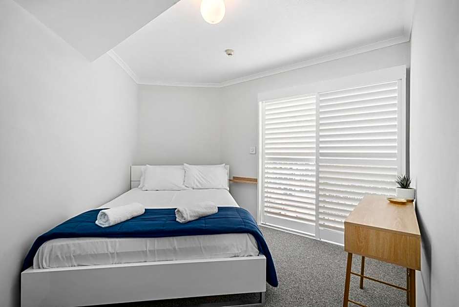 Markham Court