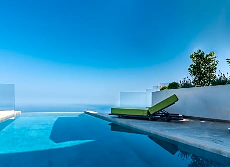 Anadeo Villas & Suites