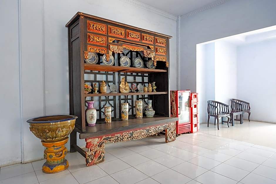 RedDoorz Plus Syariah near Stasiun Pekalongan 2