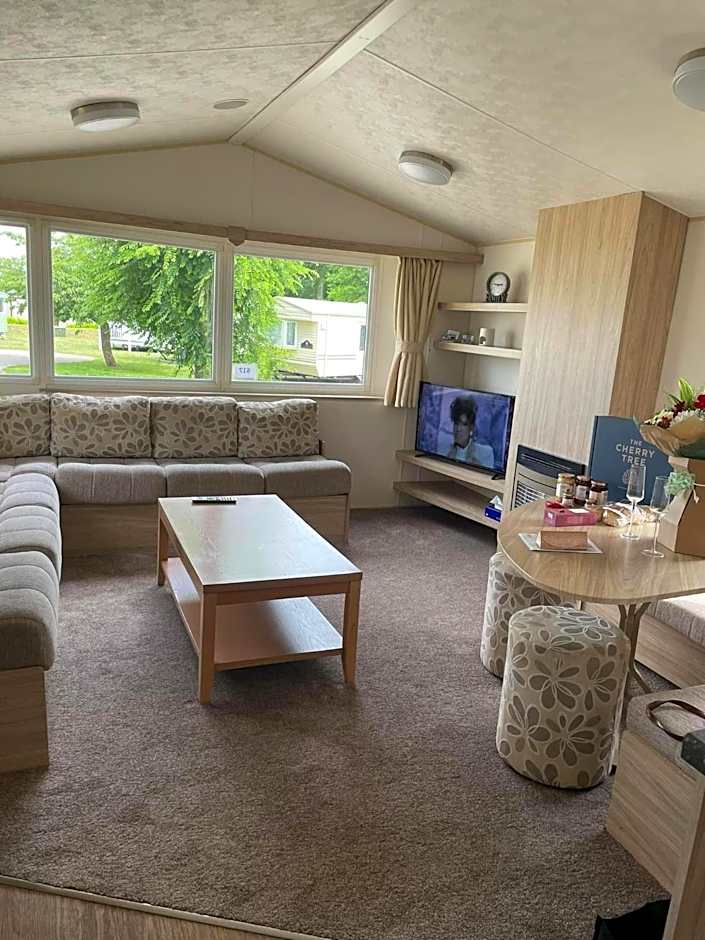 Parkdean Static caravan on cherry tree holiday park