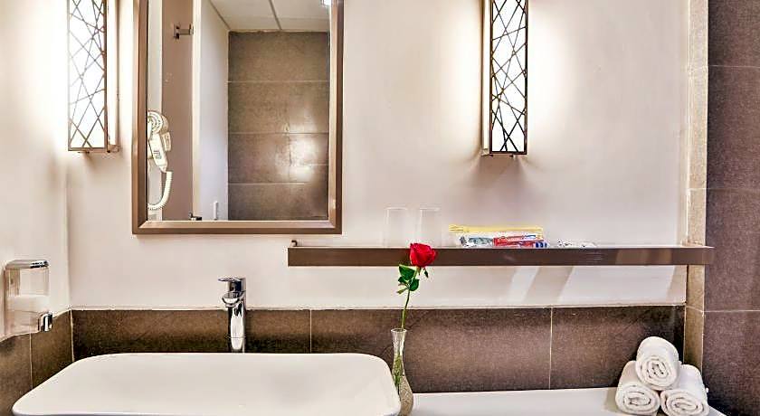 T24 Residency Mumbai International Airport Hotel