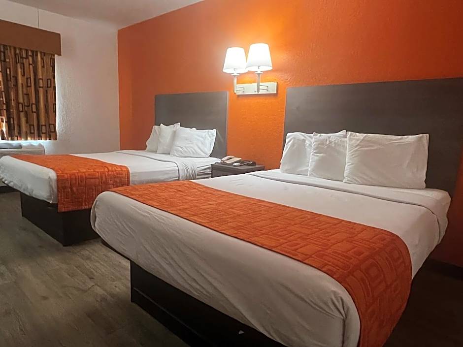 Howard Johnson by Wyndham Galveston