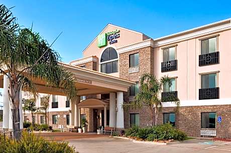 Holiday Inn Express Hotel and Suites Fairfield-North By IHG