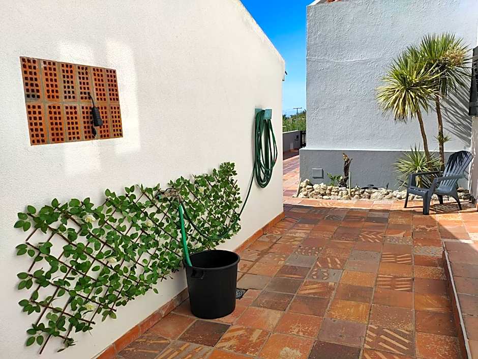 Baleal Classic Waves Guest House