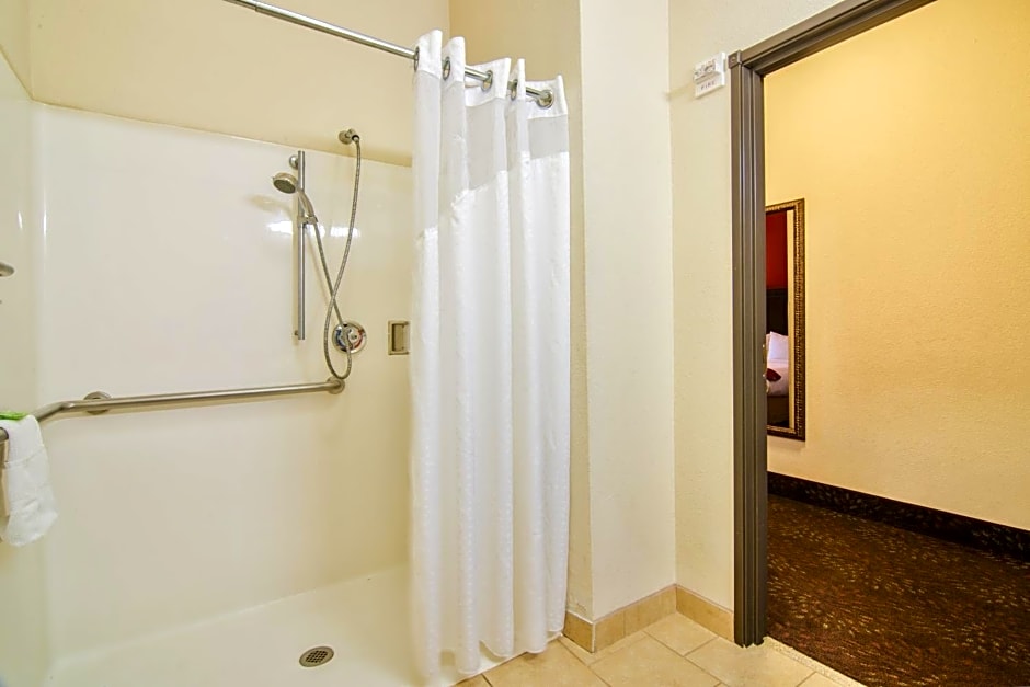 Holiday Inn Express Hotel & Suites Terrell, an IHG Hotel