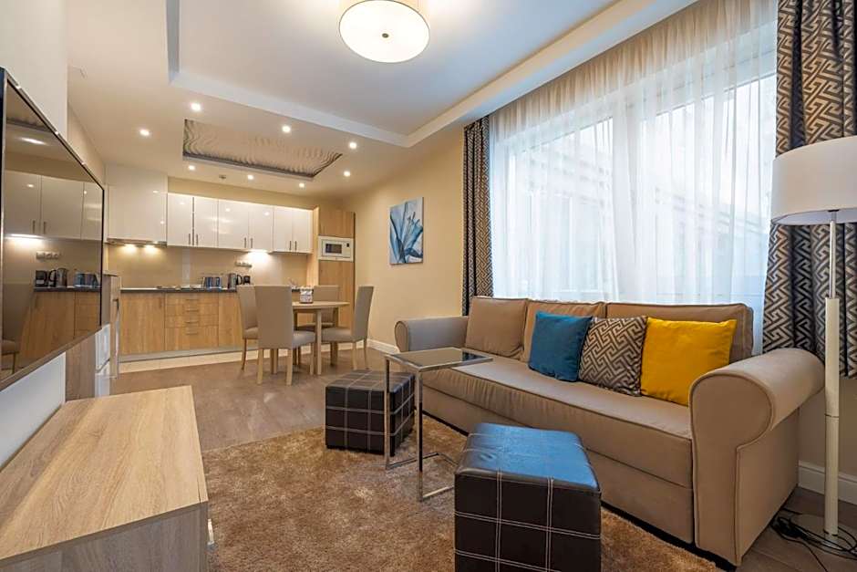 Silver Crown Hotel & Residence, Palace Quarter