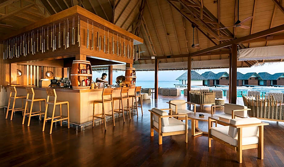 Heritance Aarah - Premium All Inclusive - 40 Minutes away from Male by Seaplane