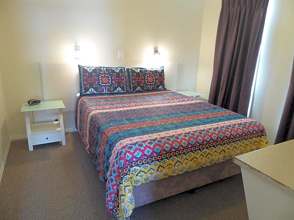 Streaky Bay Motel and Villas