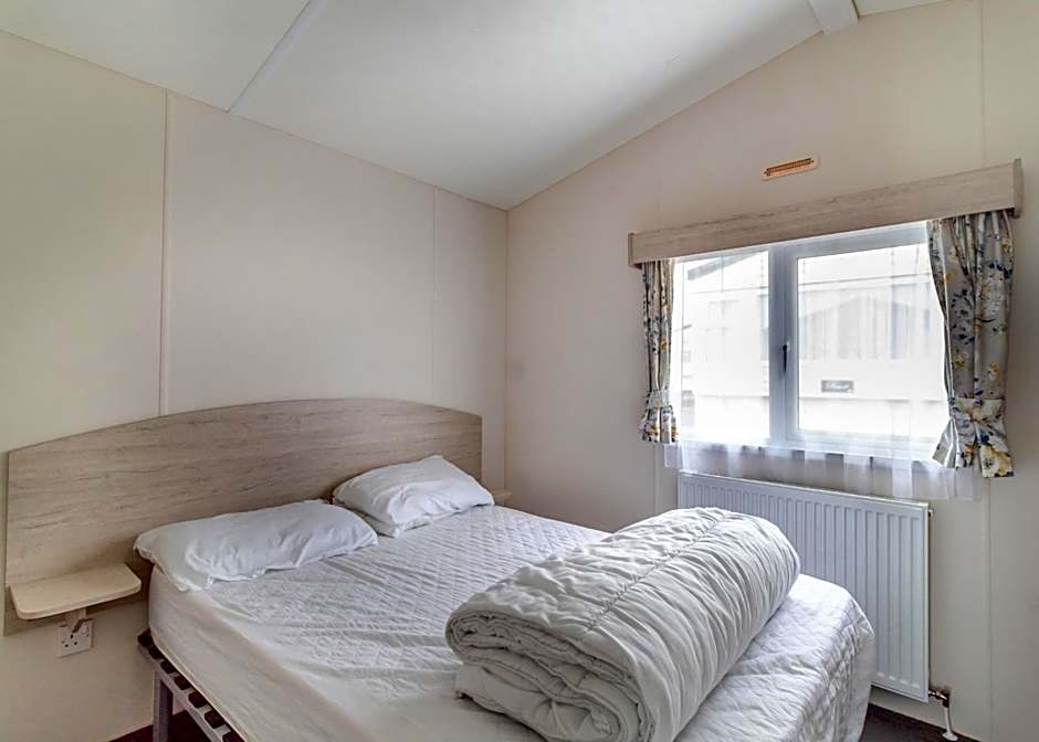 Castaways Beach Resort