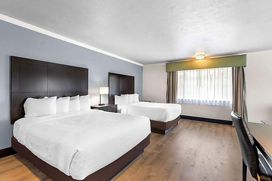 Best Western Plus Parkway Inn