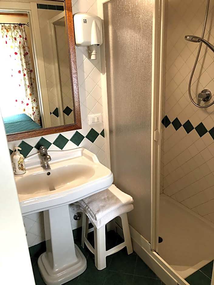 Apollo B&B