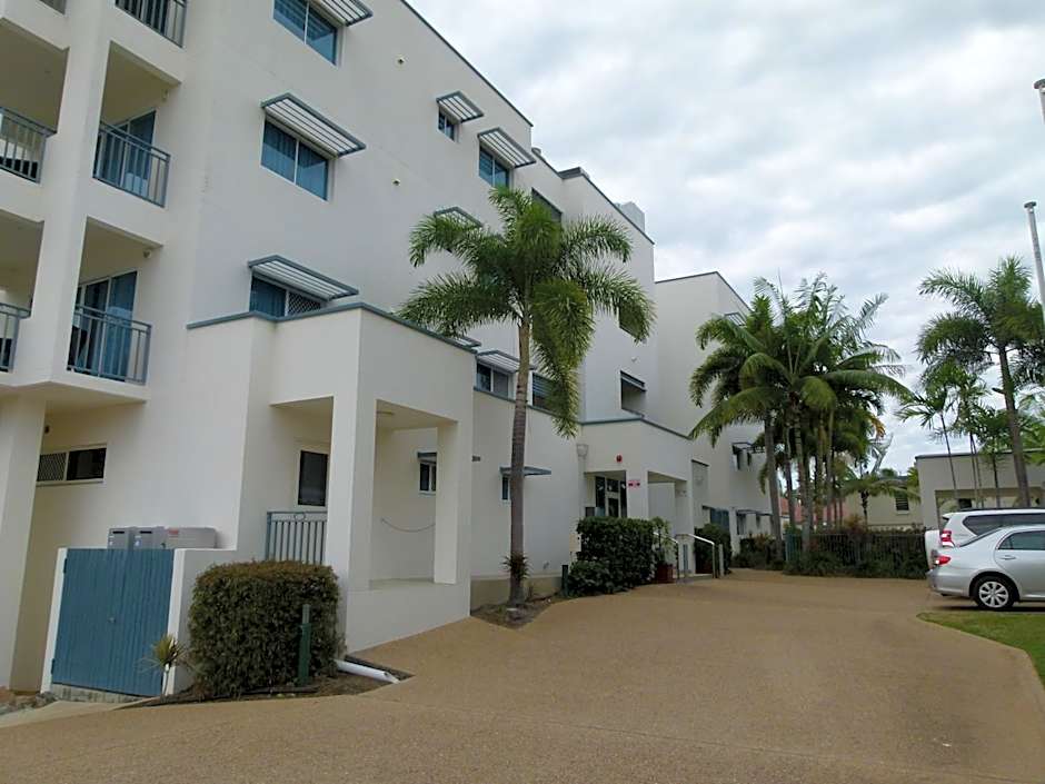 Madison Ocean Breeze Apartments
