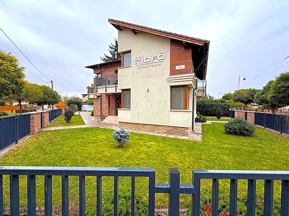 Hídfő Apartman