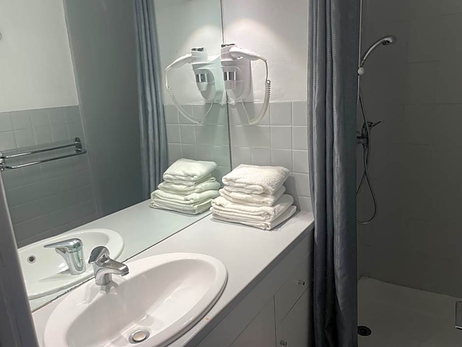 Hôtel-Restaurant "Les Rochers"