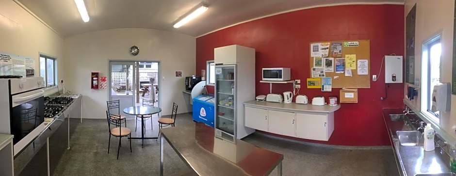 Athenree Hot Springs & Holiday Park