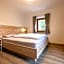 SAN PIETRO DOLOMITI Small Budget Hotel